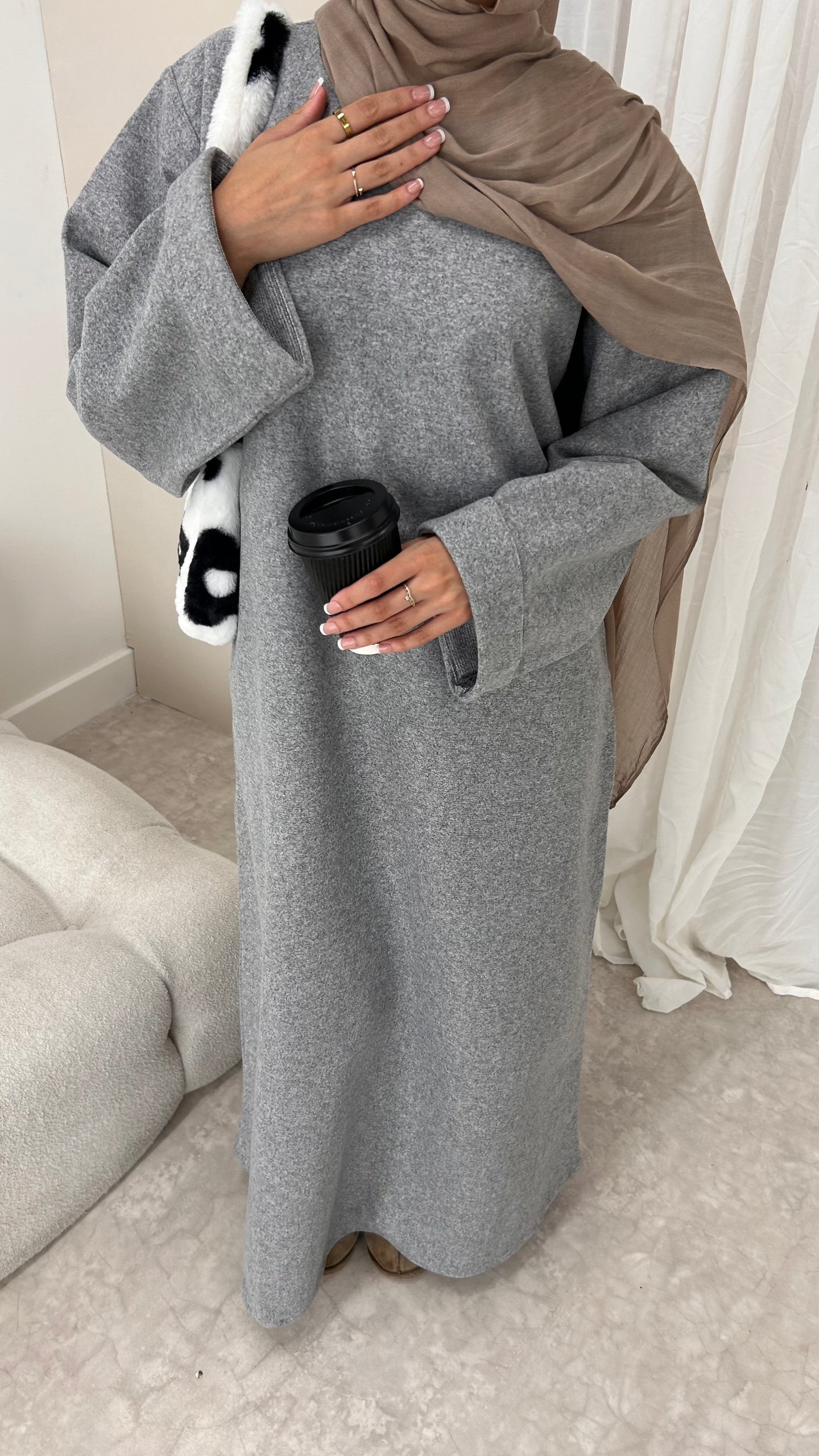 Nayla in Light Grey