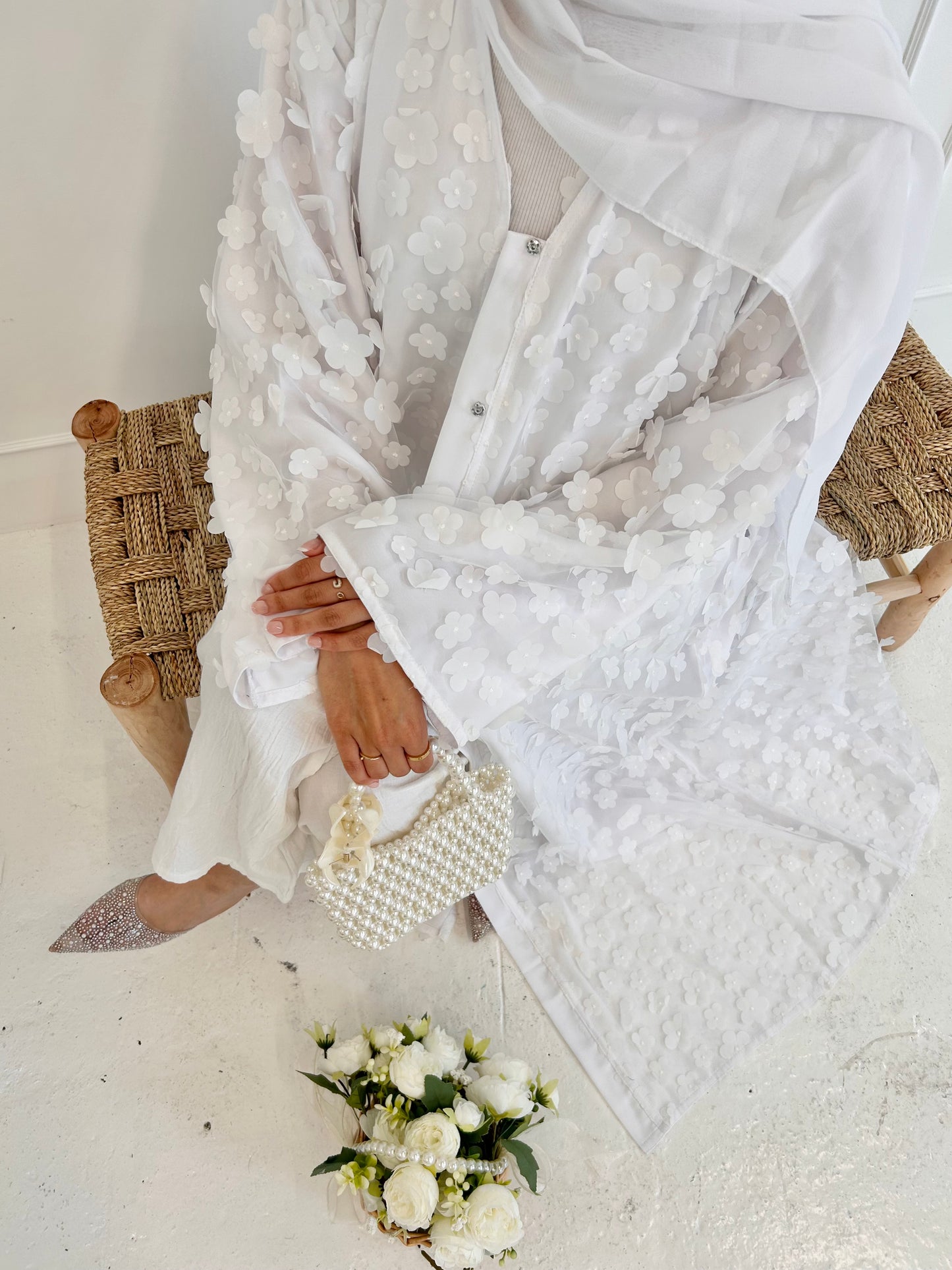 Hanan in White