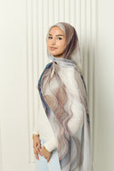 Modal Hijab in Silent Drift