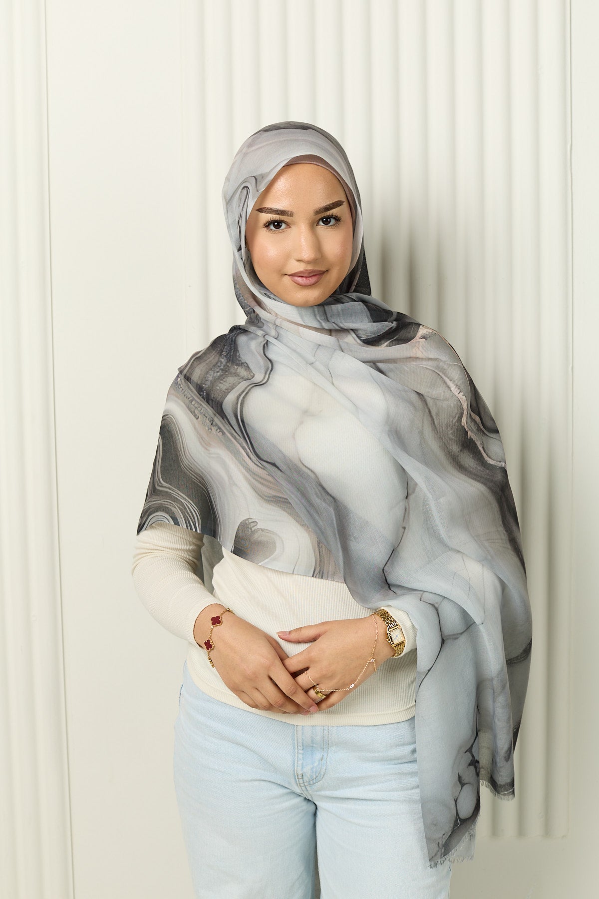 Modal Hijab in Storm Smoke