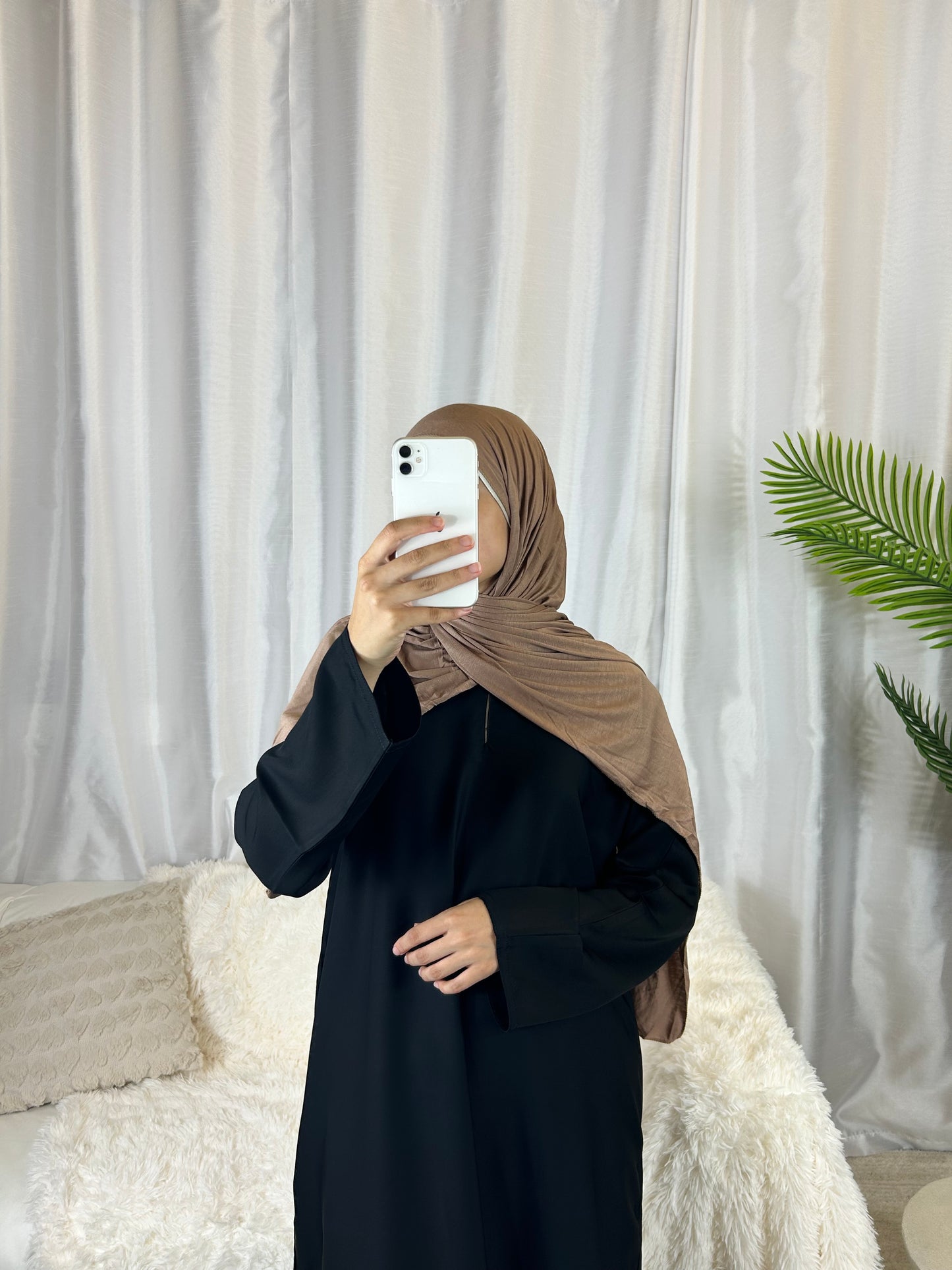 Nura Slip On Abaya In Black