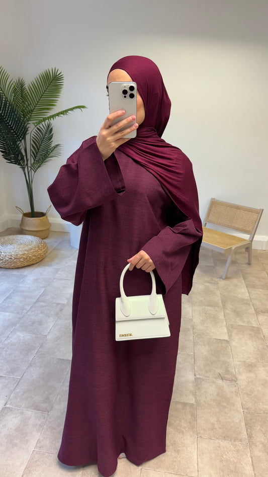 Lina Abaya in Berry