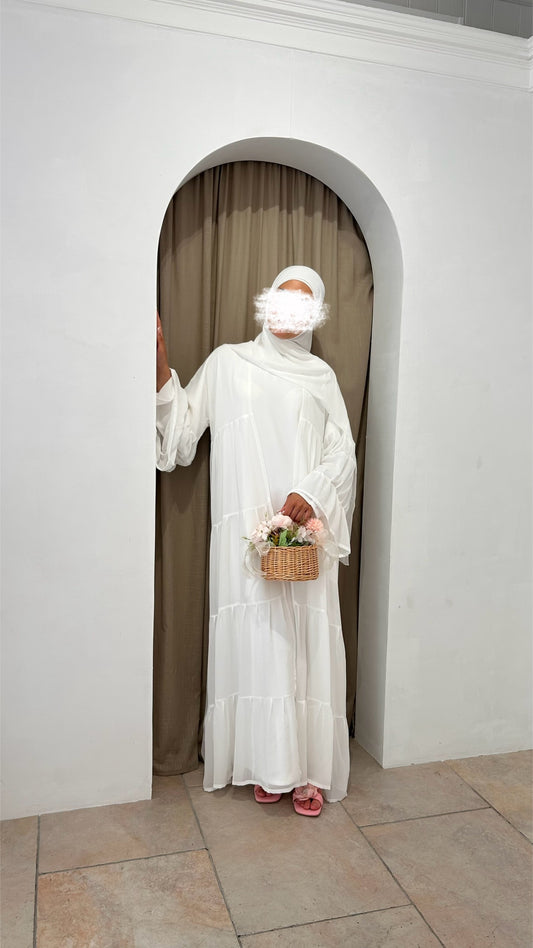 Lèa in White