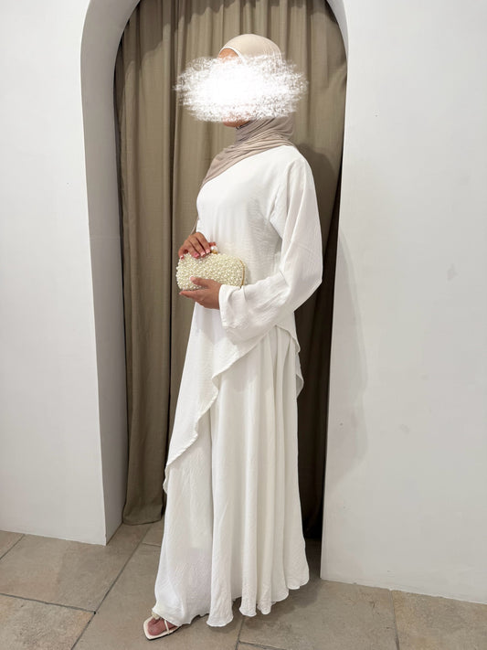 Lunéa in White