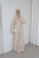 Maha in Beige
