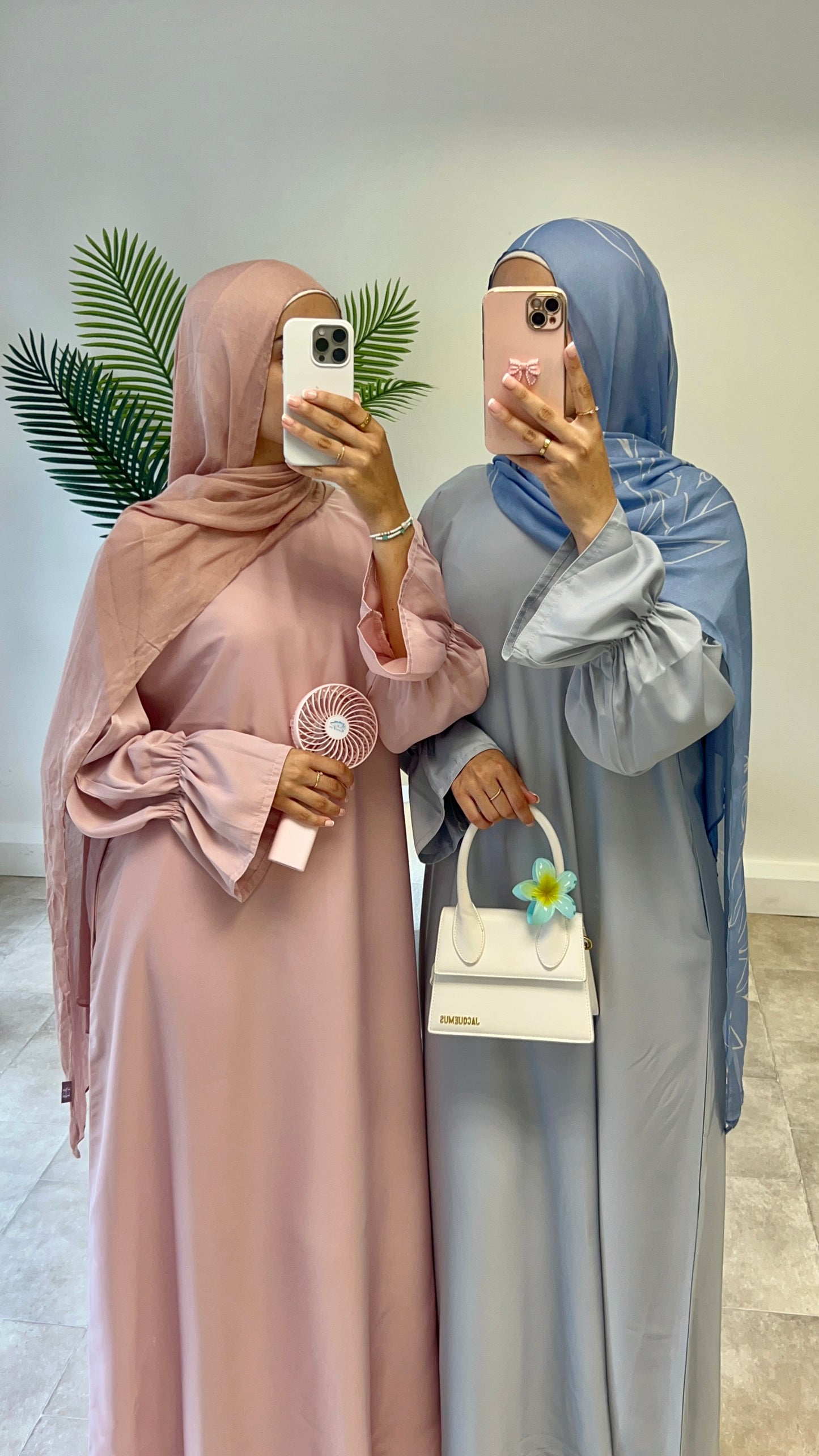 Luna Abaya in pink