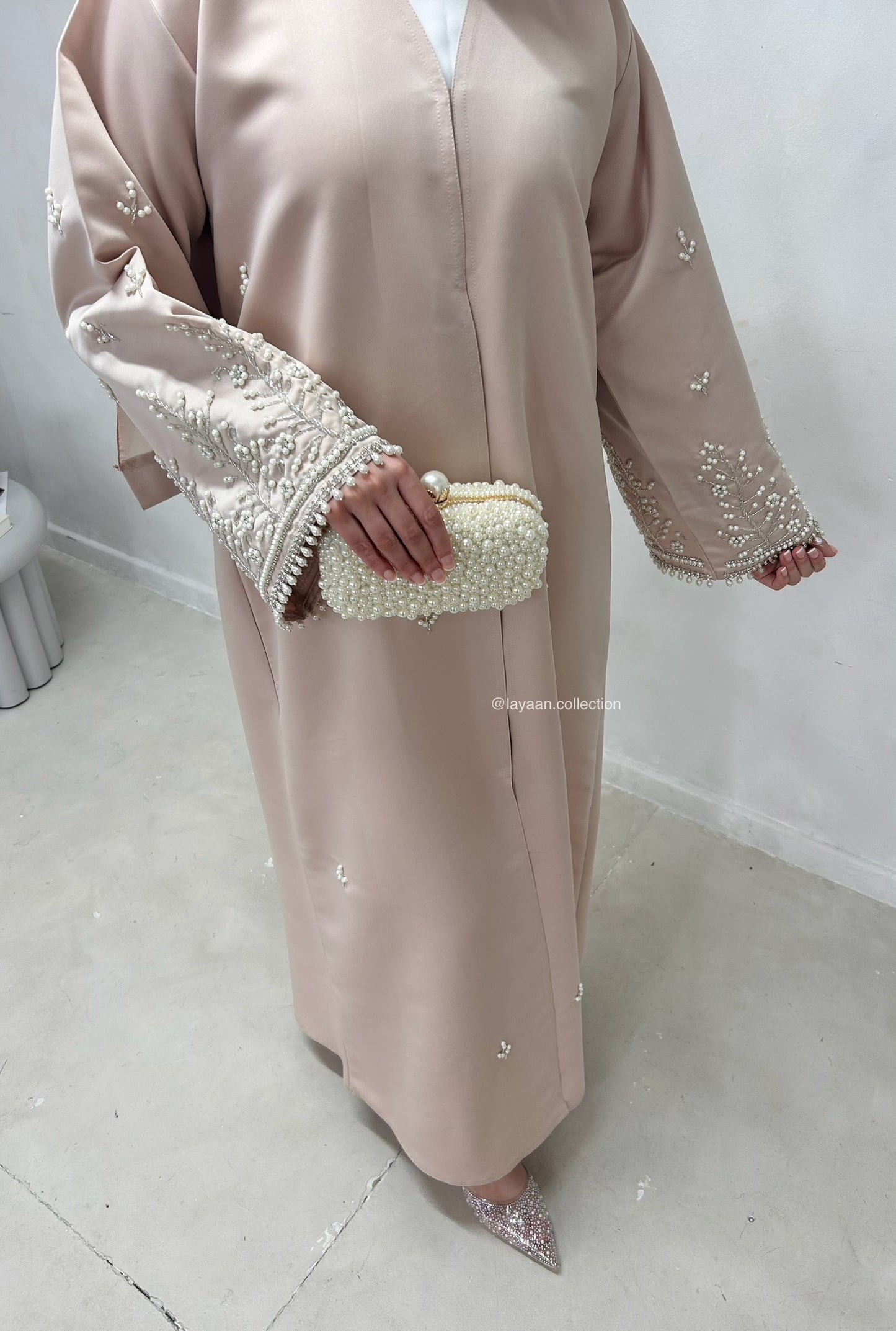 Nawra Abaya in Blush