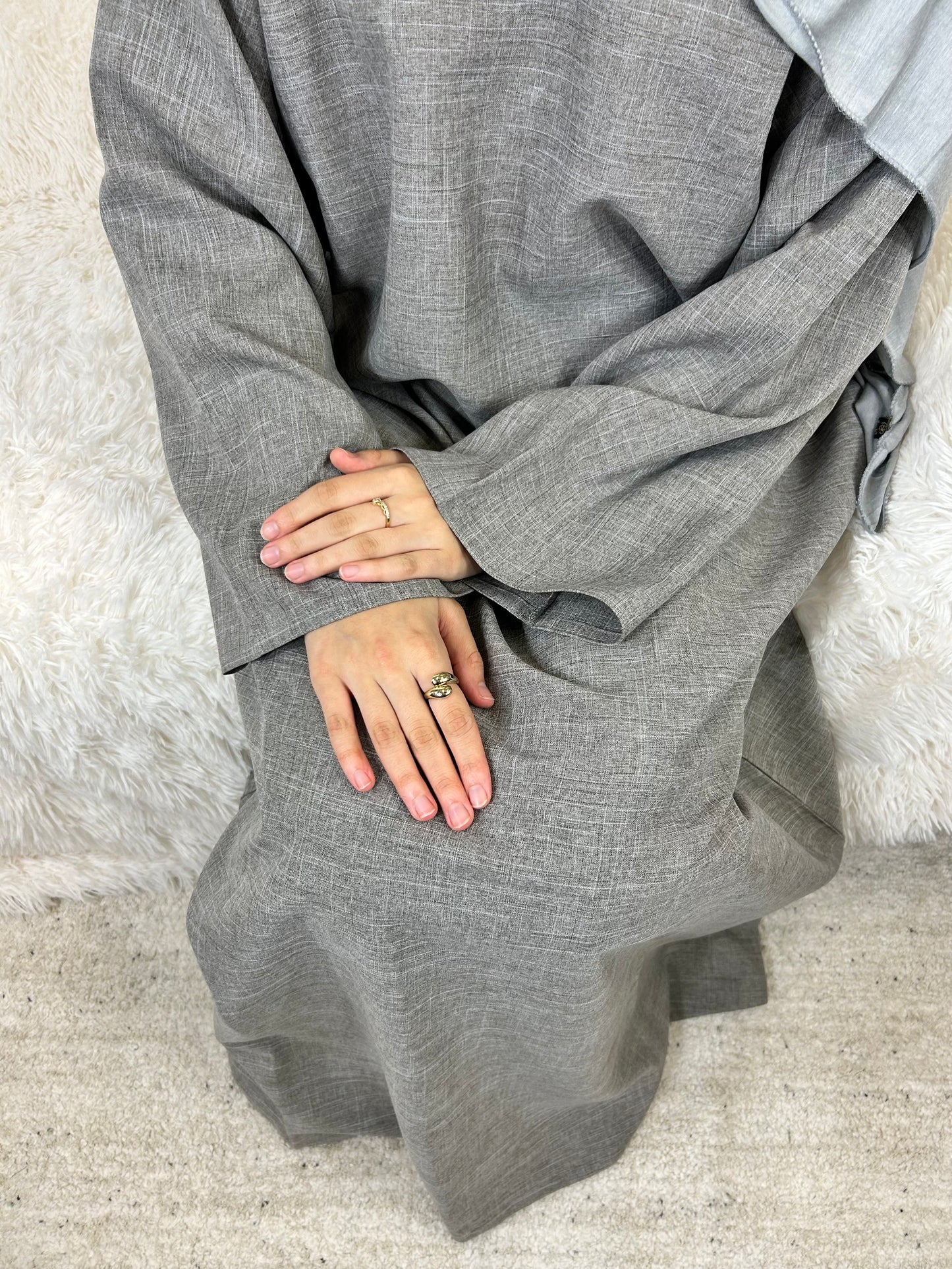 Lina Abaya in Dark Grey