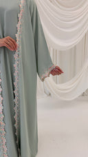 Elina Abaya in Mint