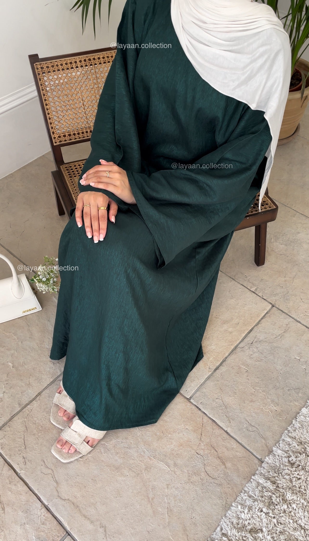 Yara abaya in Green