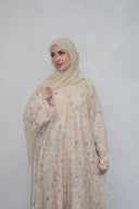 Maha in Beige