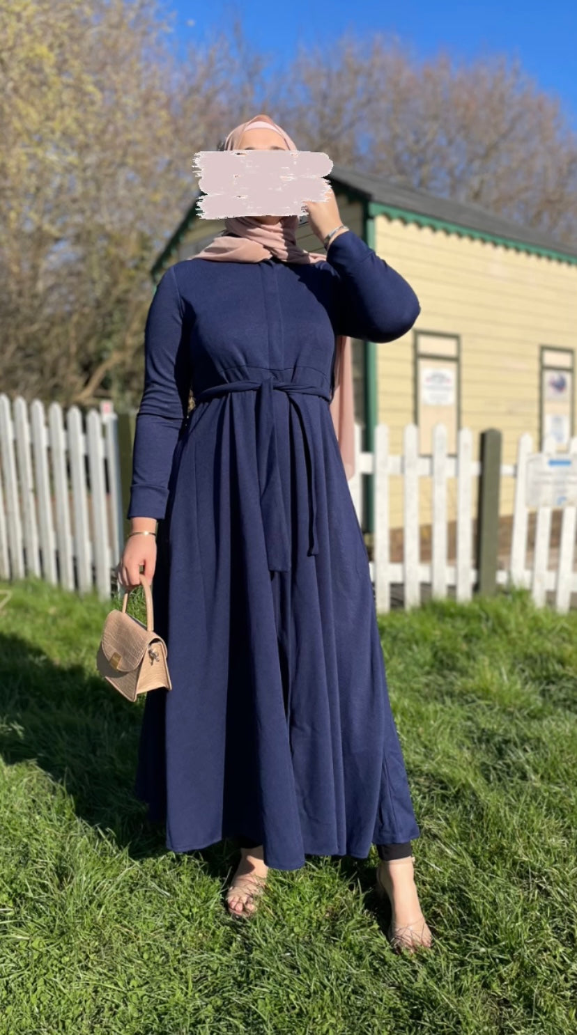 Marwa Abaya in Navy