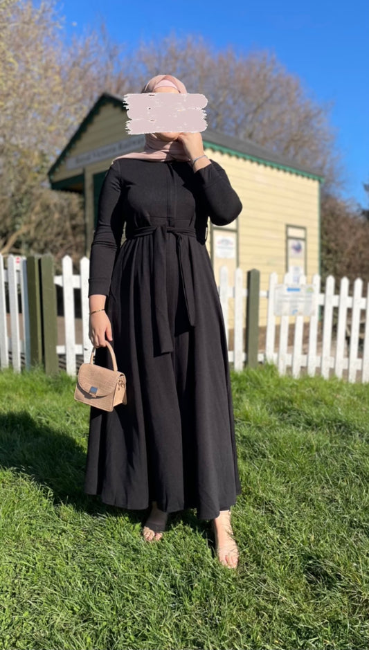 Marwa Abaya in Black